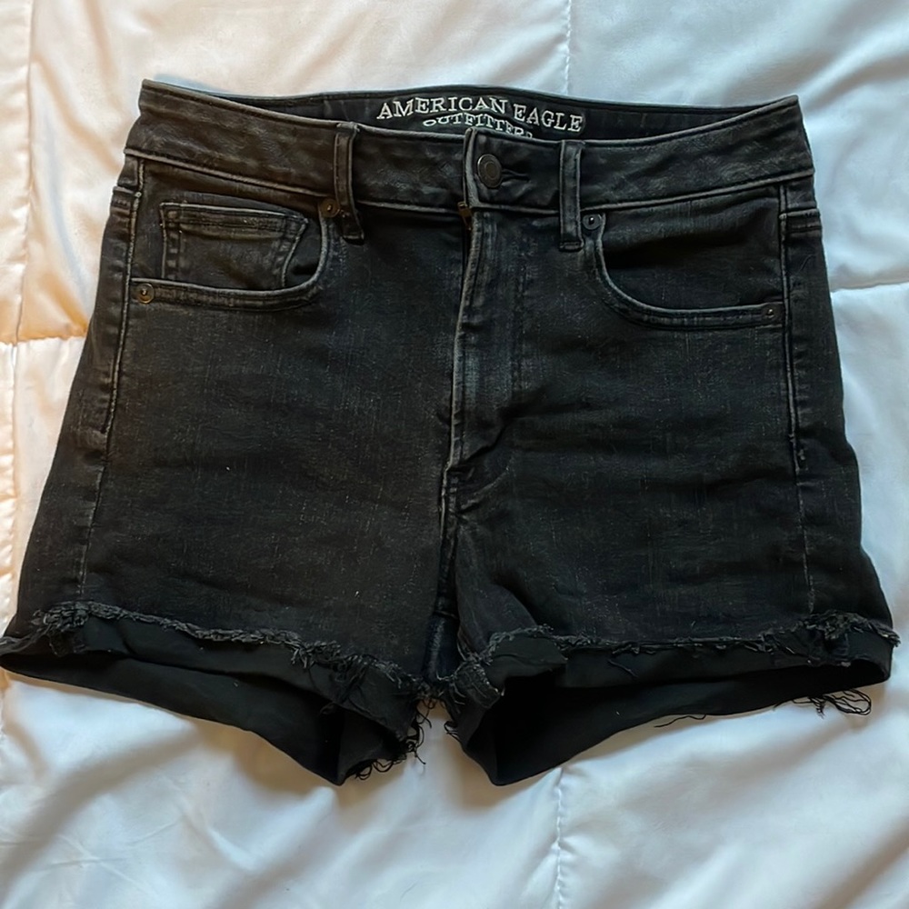 American Eagles Black Super Hi - Rise Shortie Shorts